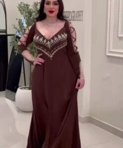 فستان سهرة لون بني