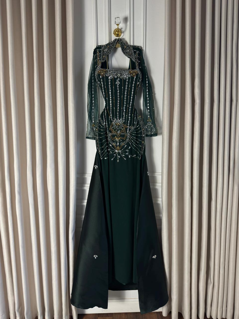 فستان سهرة أخضر - الصورة 7