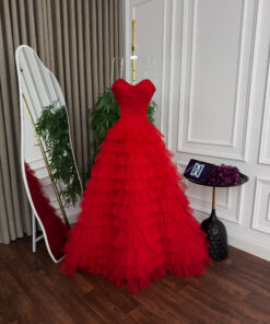 Alternative view of فستان سهره تل طبقات كلوش ذيل