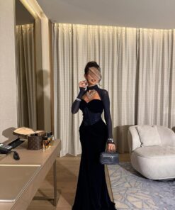 فستان سهرة مخمل