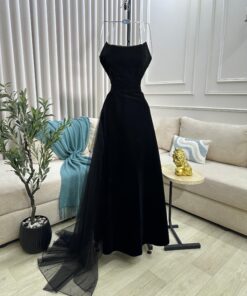 Alternative view of فستان سهرة أسود جوخ