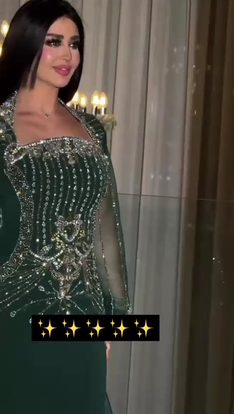 فستان سهرة أخضر - الصورة 3