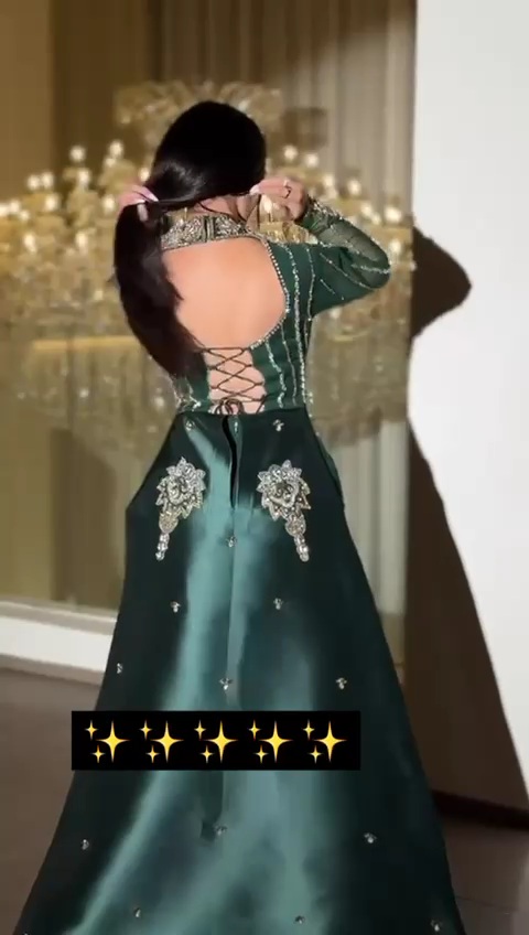 فستان سهرة أخضر - الصورة 2