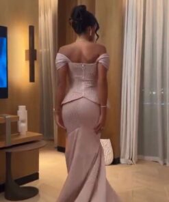 Alternative view of فستان وردي فاخر لمسة من الأنوثة والفخامة