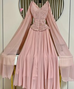 Alternative view of فستان سهرة لون أبيض وورود