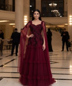 فستان سهرة عنابي بتول فاخر وتطريز أنيق – تصميم ملكي بطبقات راقية | روزيتا السعودية