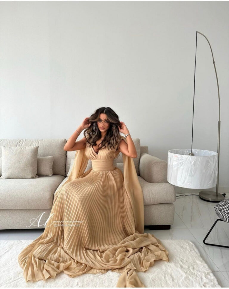 ⁦فستان بتكسيرات مثالية⁩ - الصورة ⁦3⁩
