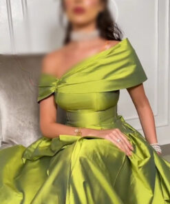 فستان سهرة ب الون جميلة