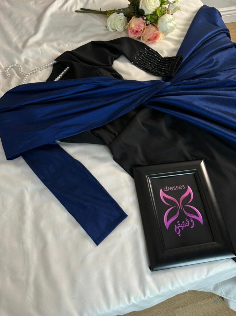 ⁦فساتين سهرة لون أسود⁩ - الصورة ⁦2⁩