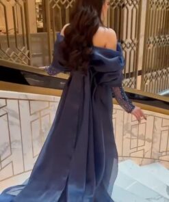 Alternative view of فساتين سهرة بذيل طويل