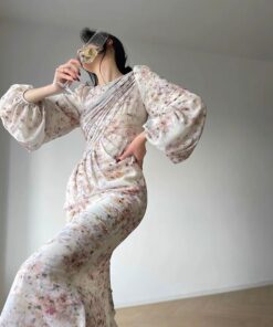 Alternative view of برنت بأكمام وكسرات فوق وتحت بشكل ماسك