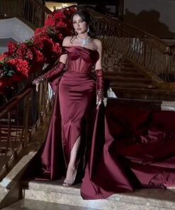 فساتين سهرة بذيل طويل