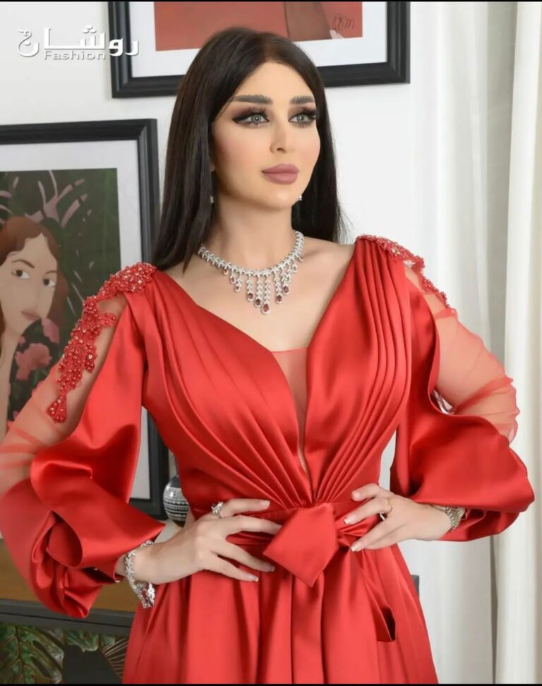 فستان سهرة لون احمر