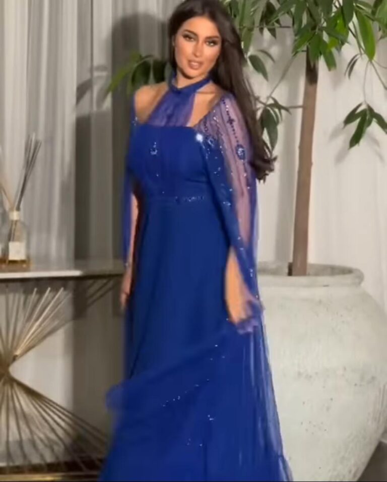 فساتين فخمة جدأ