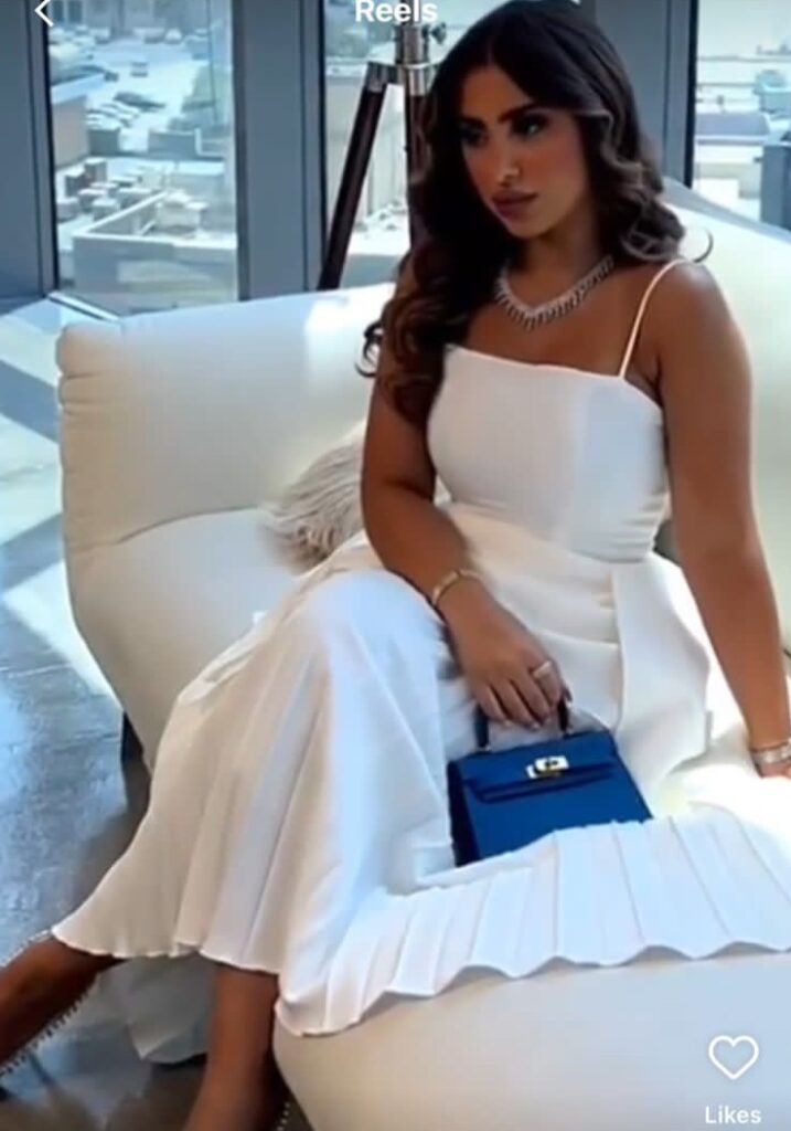 فساتين جميلة