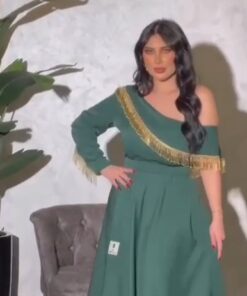 فستان جميل جدا