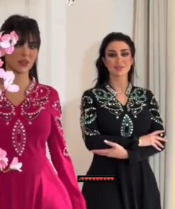 فساتين ب اكمام طويلة