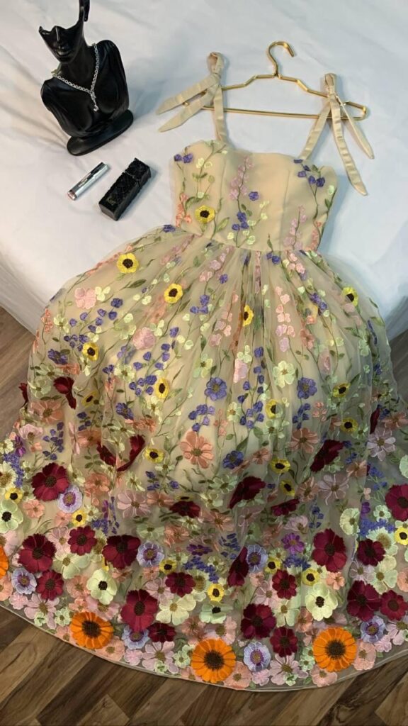 ⁦فساتين فخمة وراقية⁩ - الصورة ⁦2⁩