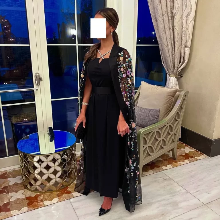 فساتين فخمة جدا