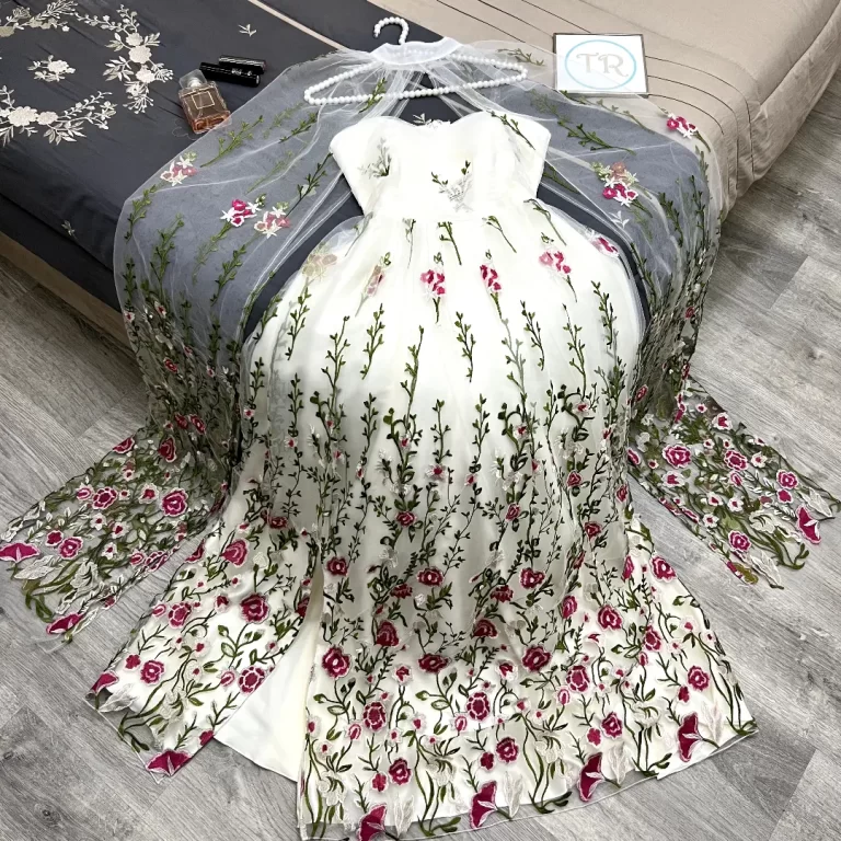 ⁦فساتين مشاهير العرب⁩ - الصورة ⁦3⁩