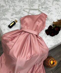 Alternative view of اجمل فساتين مناسبات