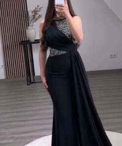 فساتين لون اسود