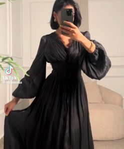 فساتين لون اسود