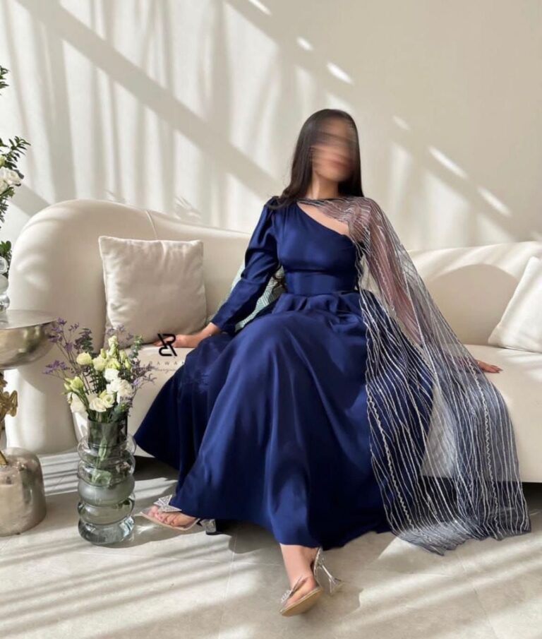 ⁦فساتين خطوبة لون كحلى⁩ - الصورة ⁦2⁩