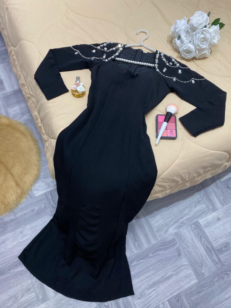 ⁦فساتين لون اسود⁩ - الصورة ⁦2⁩