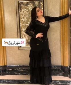 فساتين سهرة لون اسود مخمل