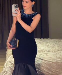 فستان لون اسود