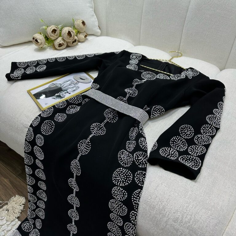 ⁦فساتين سهرة لون اسود⁩ - الصورة ⁦4⁩