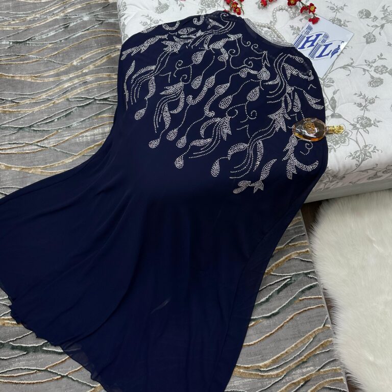 ⁦فساتين سهرة كريب⁩ - الصورة ⁦2⁩