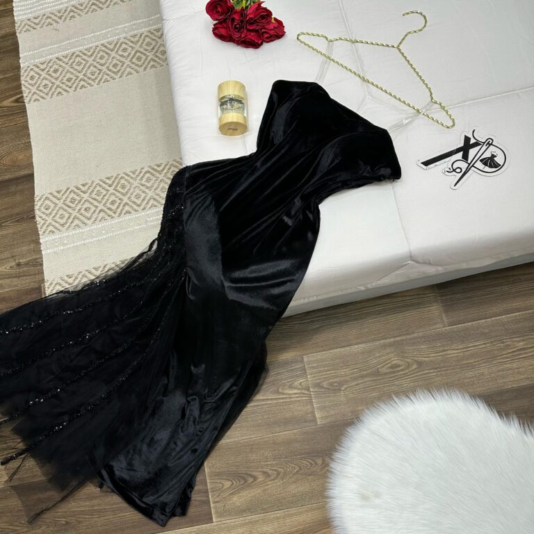 ⁦فساتين سهرة أسود⁩ - الصورة ⁦2⁩