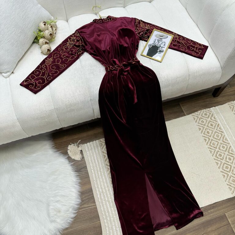 ⁦فساتين سهرة مخمل جميلة⁩ - الصورة ⁦3⁩