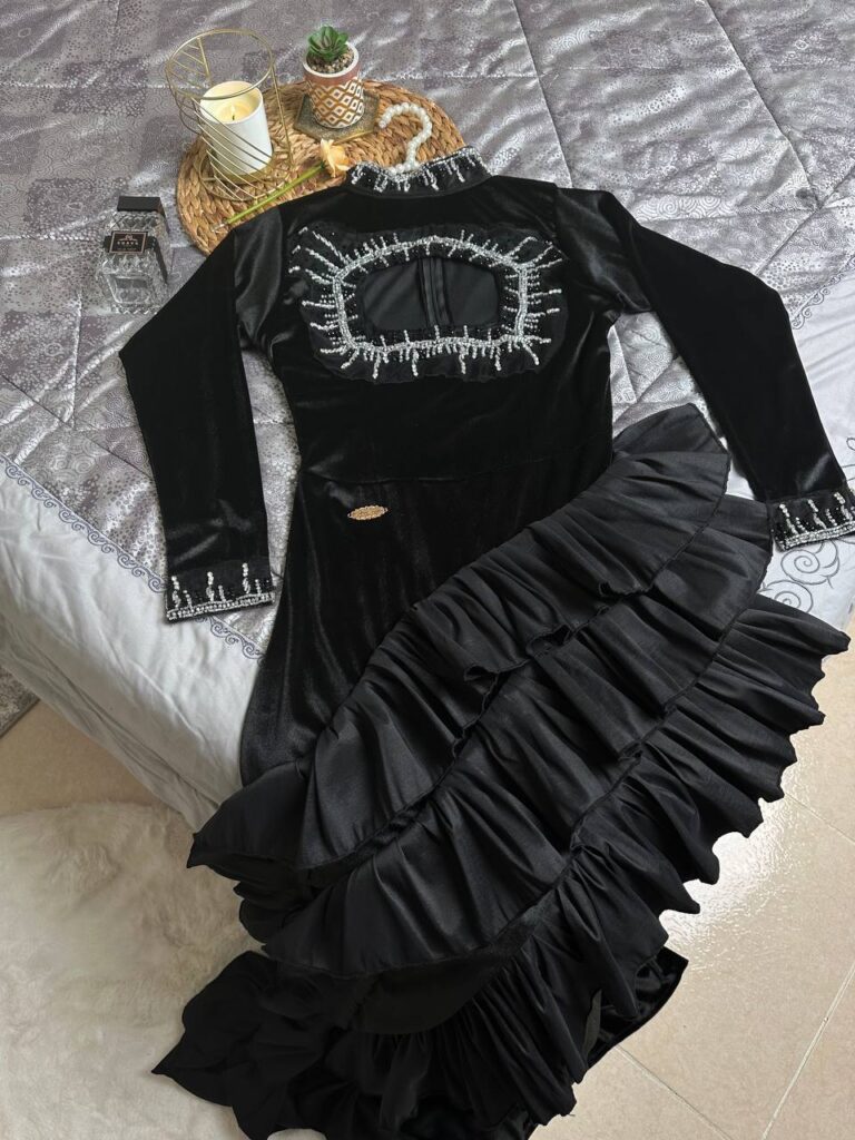 ⁦فساتين سهرة اسود⁩ - الصورة ⁦2⁩