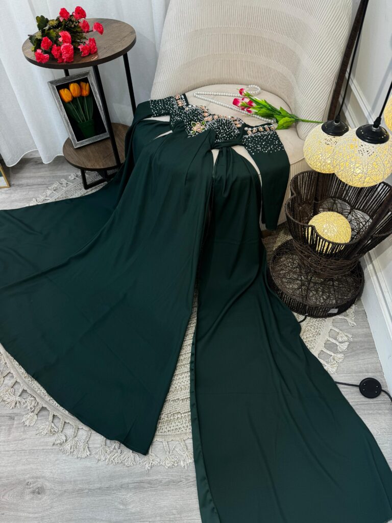 ⁦فستان سهرة لون زيتي⁩ - الصورة ⁦3⁩