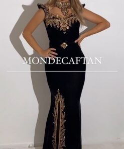 فستان لون أسود