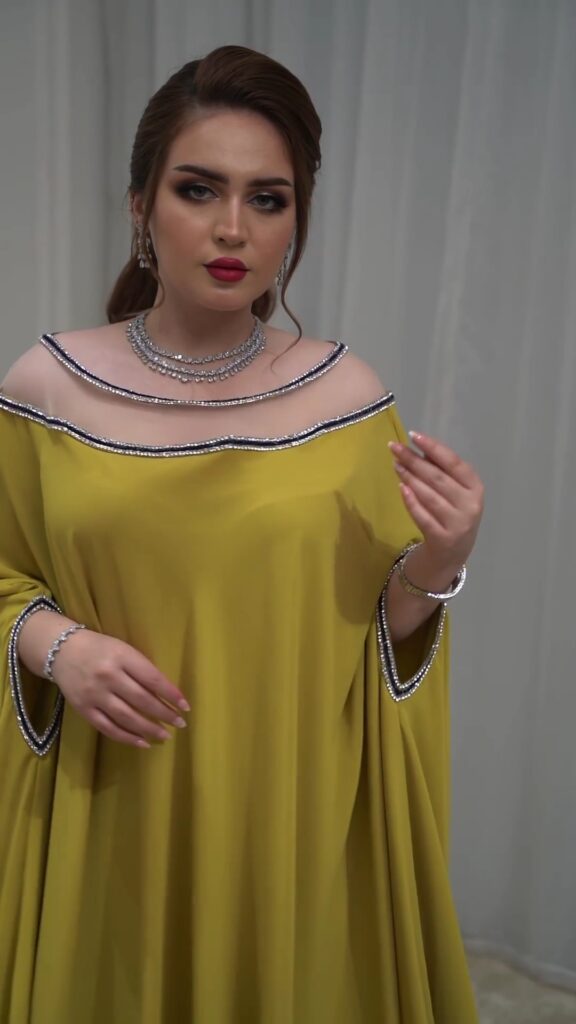 ⁦فستان ناعم⁩ - الصورة ⁦2⁩