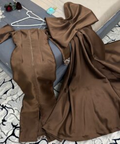 Alternative view of فساتين سهرة بذيل طويل