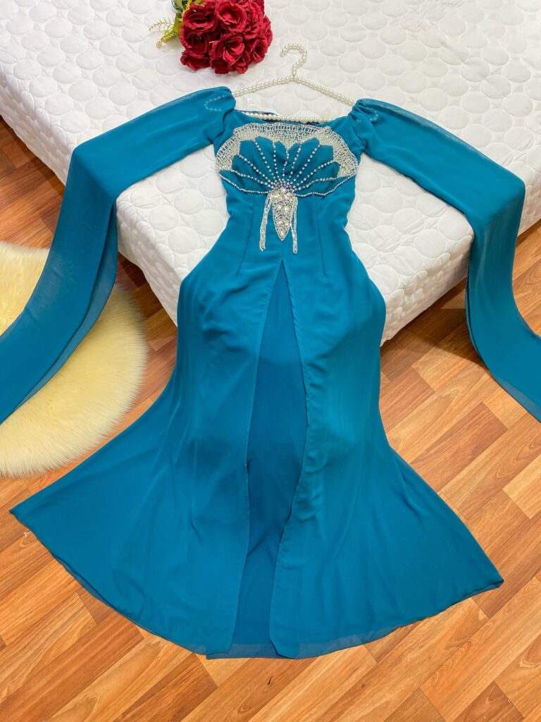 ⁦فستان ناعم⁩ - الصورة ⁦4⁩