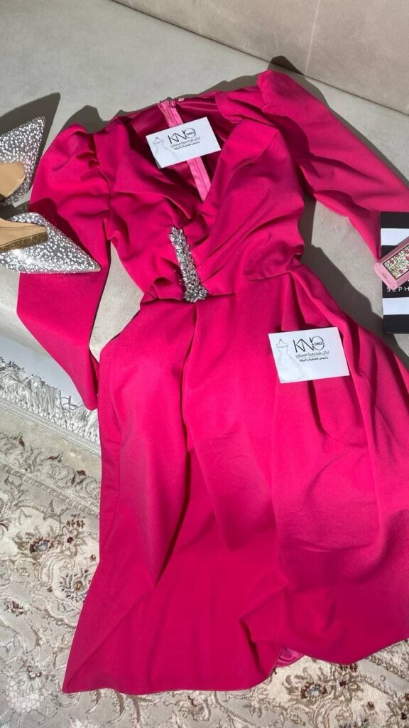 ⁦فساتين سهرة فوشيا⁩ - الصورة ⁦3⁩