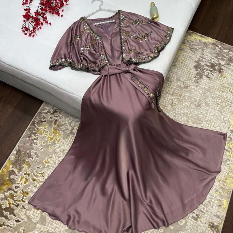 ⁦فستان سهرة حرير⁩ - الصورة ⁦2⁩