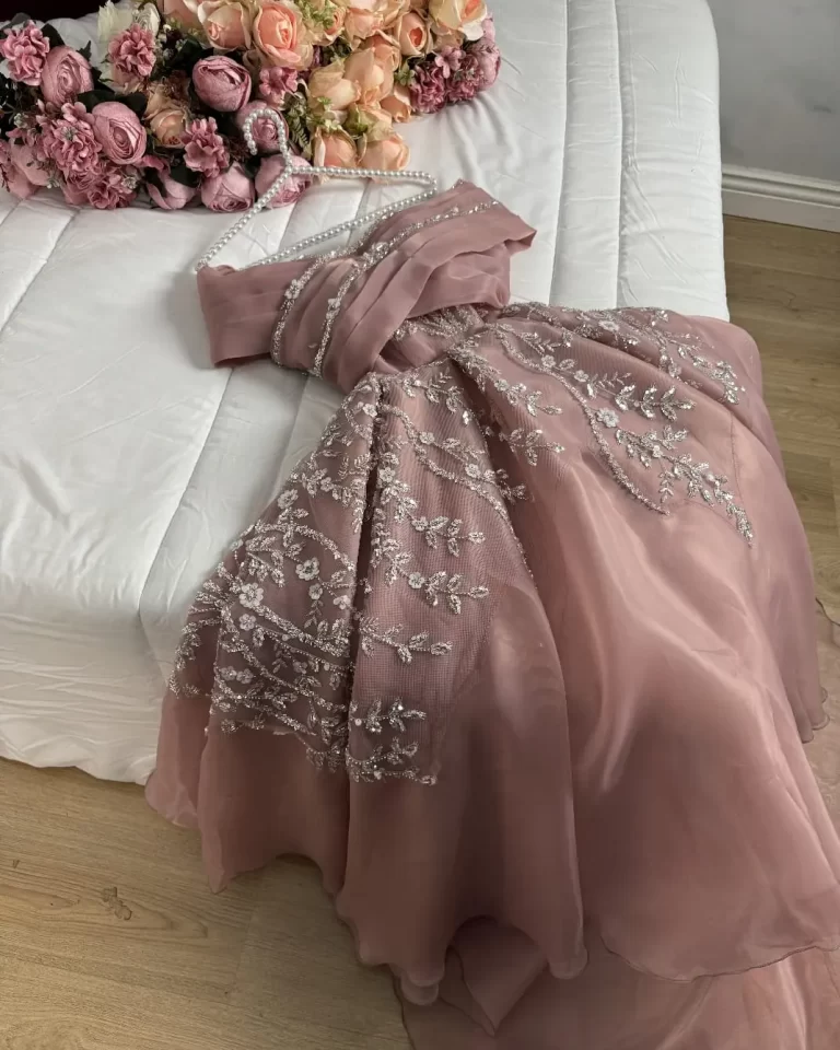 ⁦فستان سهرة منفوشة⁩ - الصورة ⁦2⁩