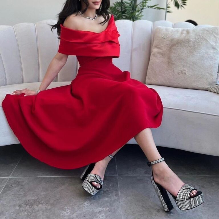 ⁦فساتين سهرة لون أحمر⁩ - الصورة ⁦2⁩