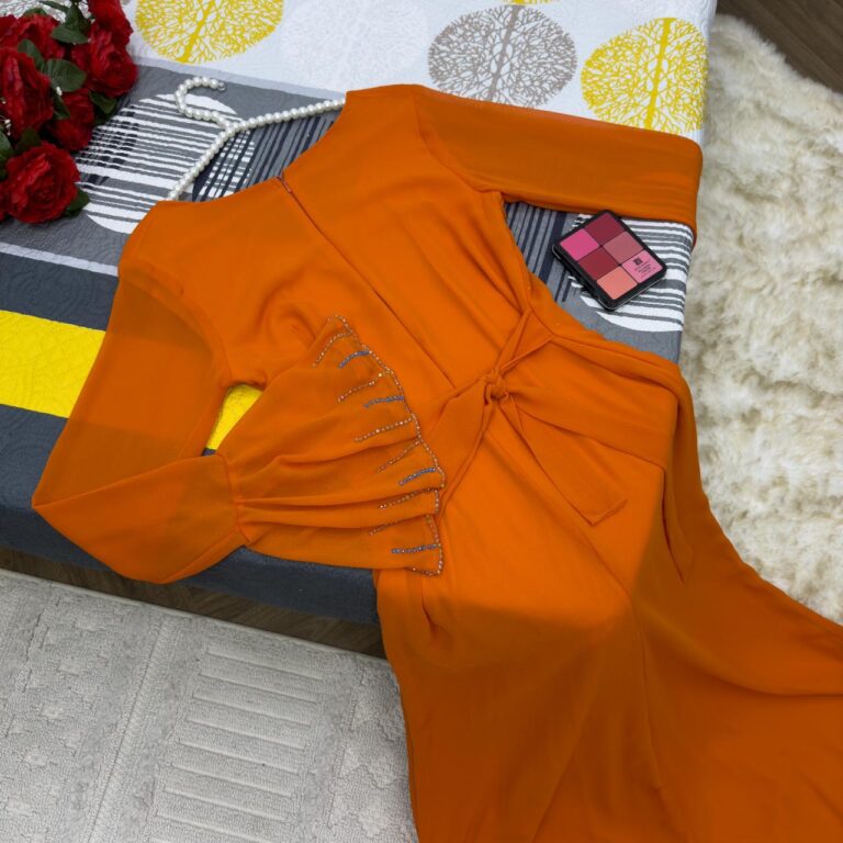 ⁦فساتين سهرة لون برتقالي⁩ - الصورة ⁦3⁩