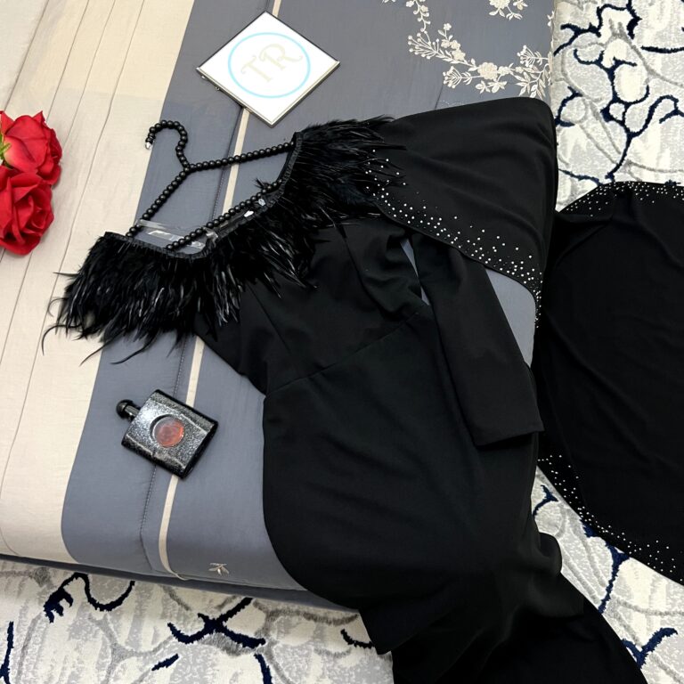 ⁦فساتين سهرة كريب استريتش⁩ - الصورة ⁦2⁩