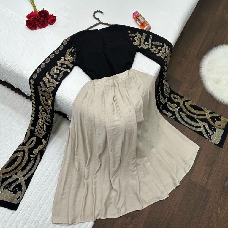 ⁦فستان سهرة لون بيج⁩ - الصورة ⁦2⁩