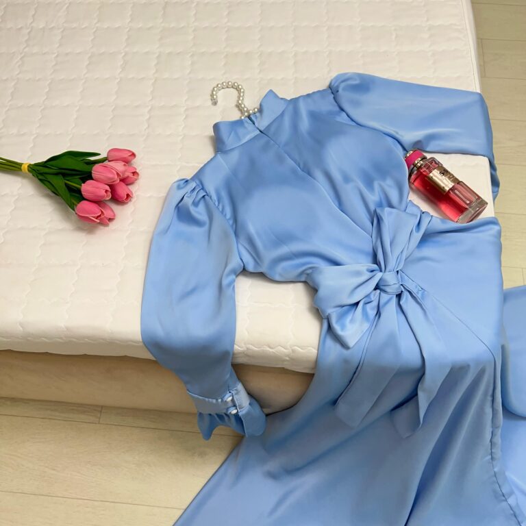 ⁦فساتين سهرة لون سماوي⁩ - الصورة ⁦3⁩