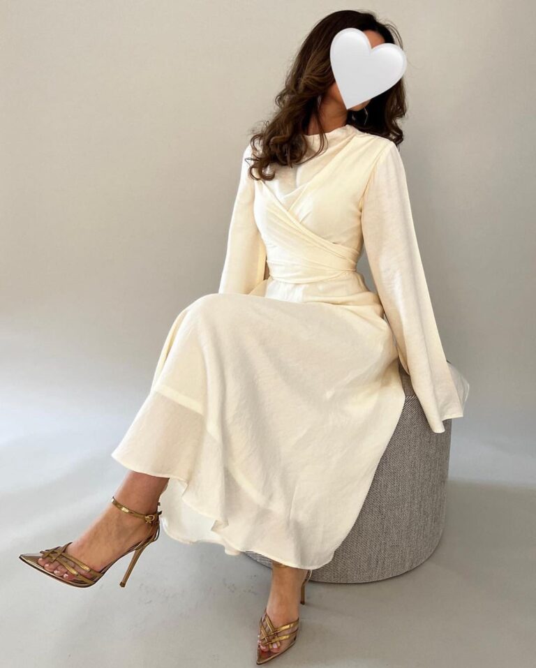 ⁦فستان سهرة ناعم بيج فاتح⁩ - الصورة ⁦2⁩